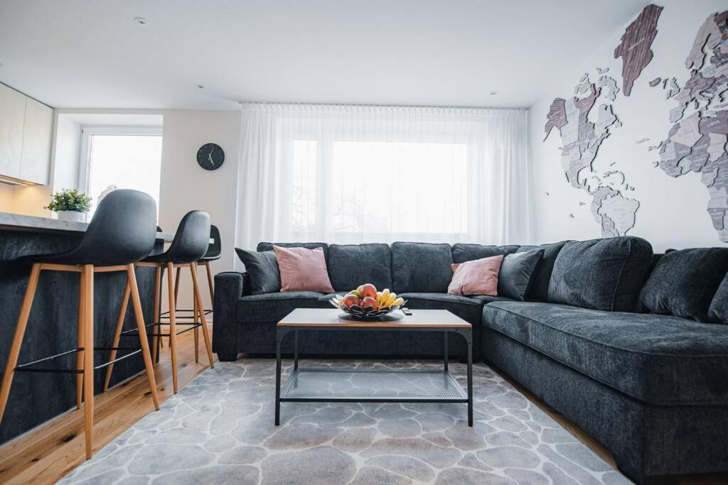 New Luxury 3Br Apartment In Old Town, Free Parking Haapsalu Eksteriør bilde